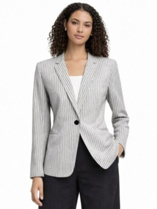 Banana Republic Jackets & Blazers - Banana Republic Pinstriped Plaid Single Breasted Blazer